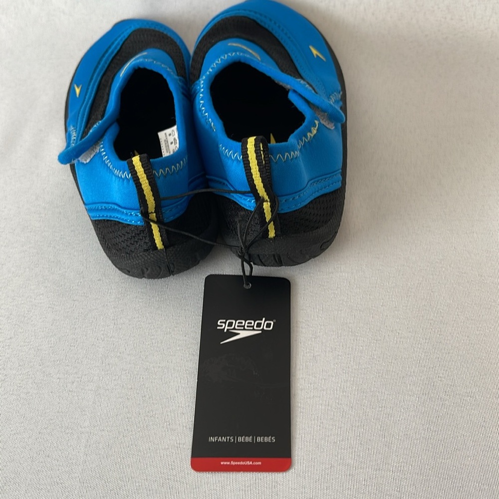 Little boys Speedo water shoes - Picture 3 of 11